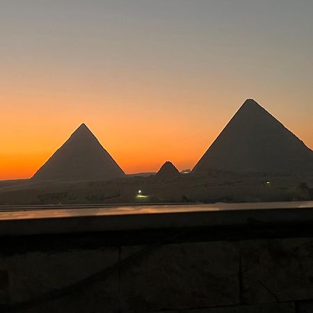 Imhotep Pyramids View Inn Kafret el-Gabal Kültér fotó
