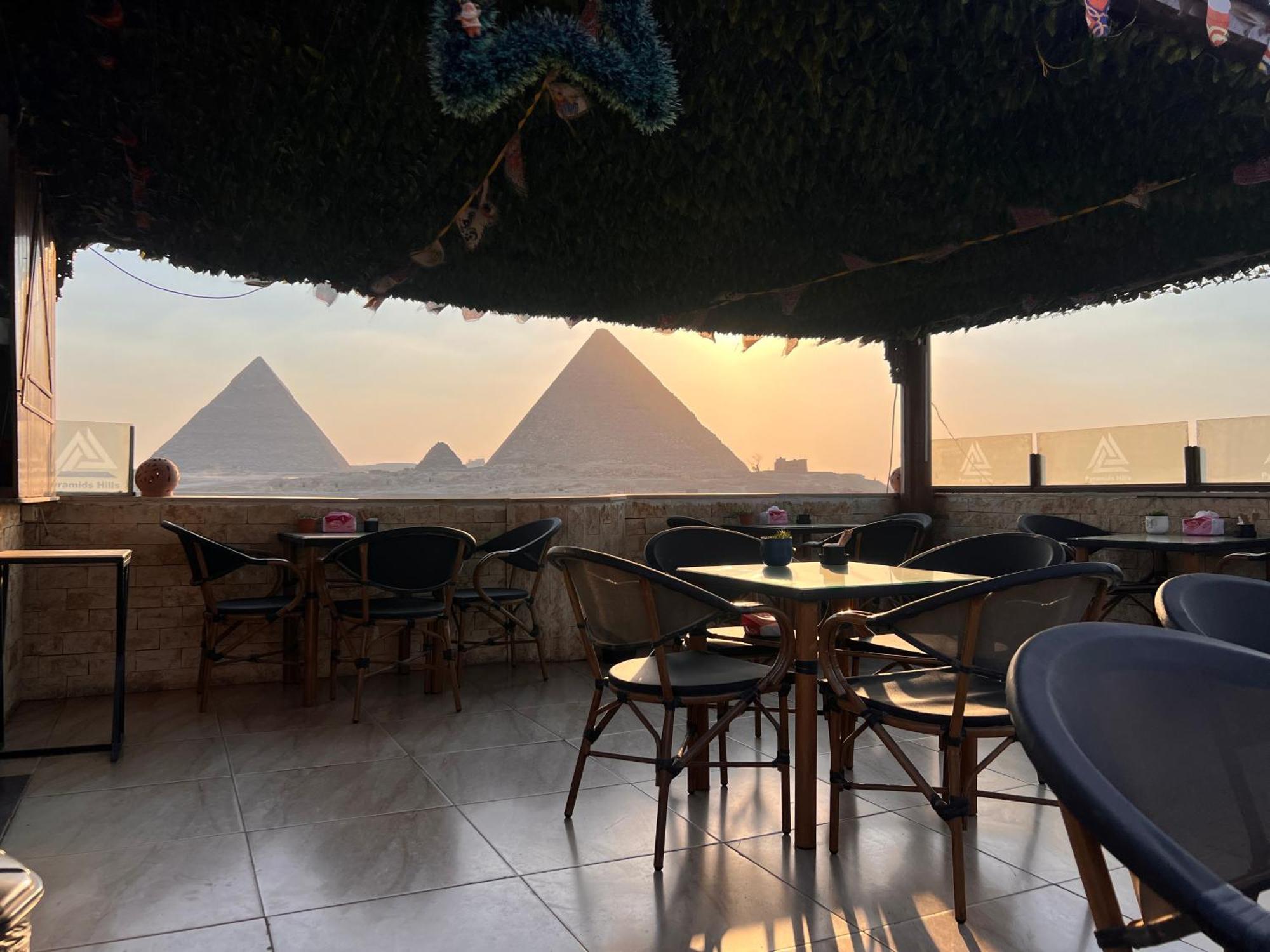 Imhotep Pyramids View Inn Kafret el-Gabal Kültér fotó